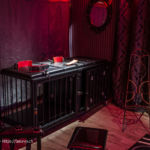 Les cages de la table de bondage